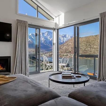 Bluewater Views Villa Queenstown Exterior photo