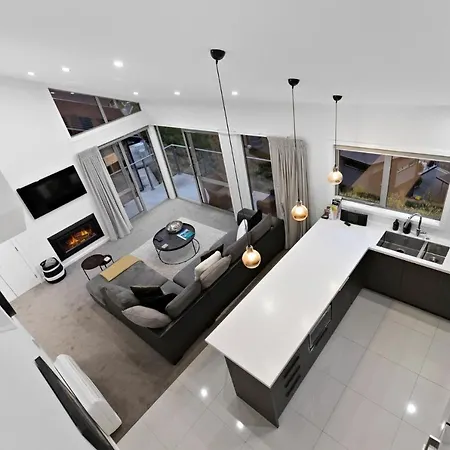 Bluewater Views Villa Queenstown Exterior photo