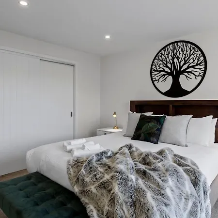 Bluewater Views Villa Queenstown Exterior photo