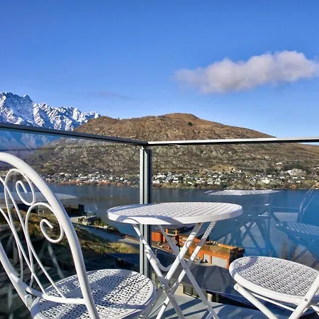 Bluewater Views Villa Queenstown Exterior photo
